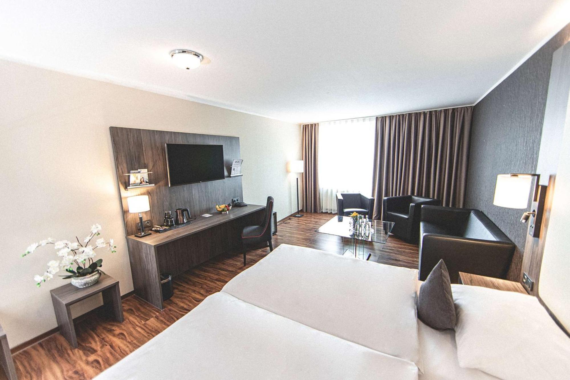 Best Western Plaza Hotel Гревенброх Экстерьер фото